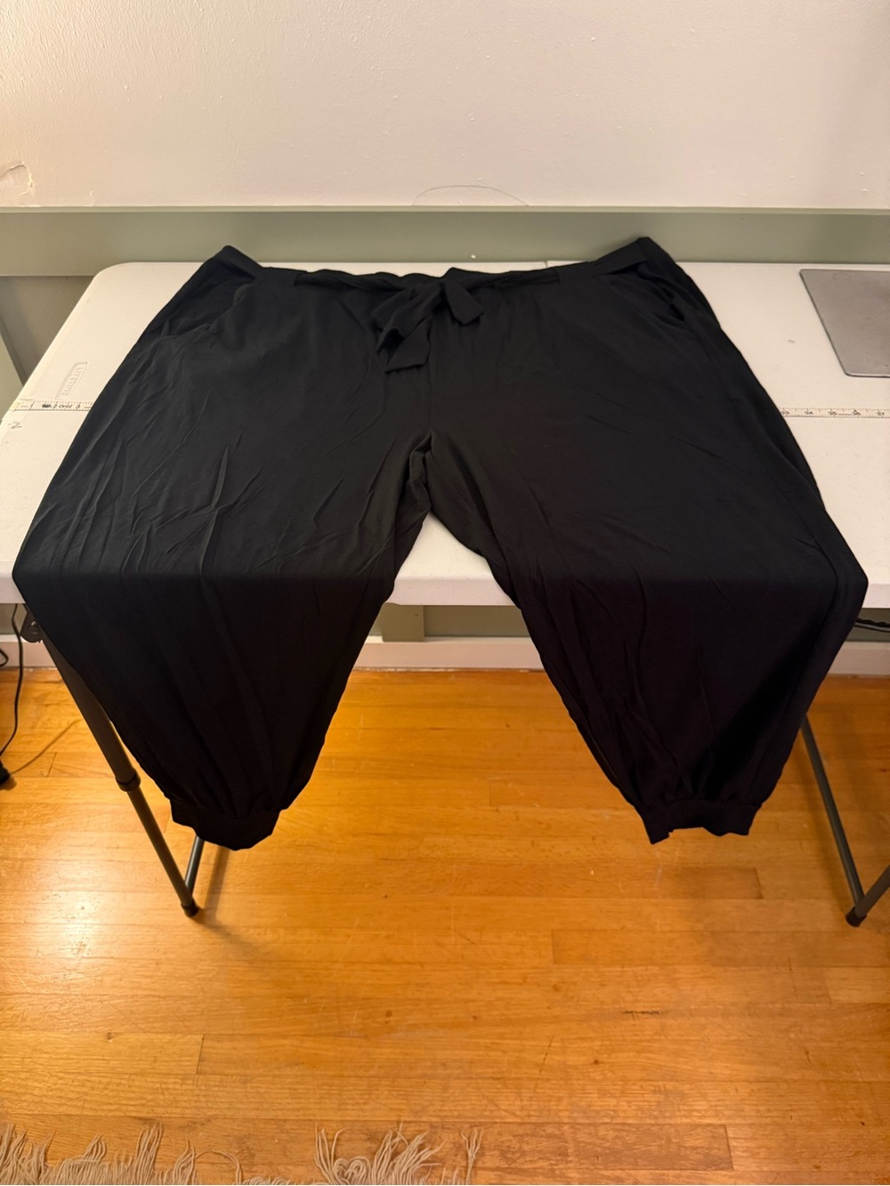 AnyBody Black Relaxed Drawstring Harem Joggers